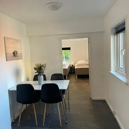 Close To The Center Of Aalborg Apartament *